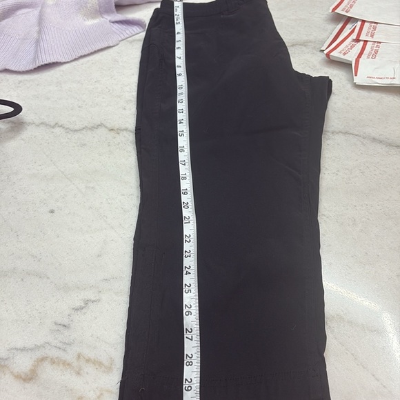 eddie Bauer women’s black capri - Picture 8 of 9